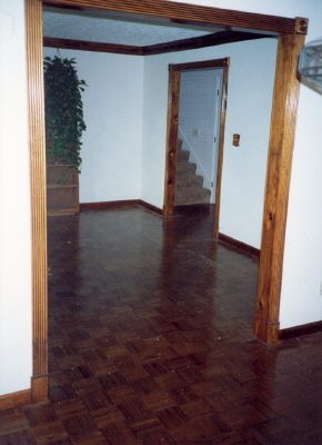 CUSTOM MOLDING & FLOORING